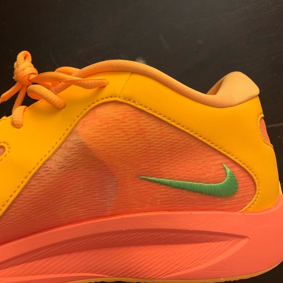 Giannas FREAK Orange. Brand new, never worn! - Picture 4 of 9